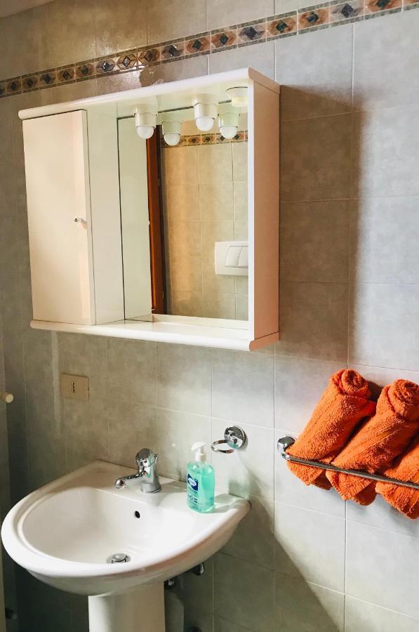 Chicco Di Grano Apartment Gargnano Bagian luar foto