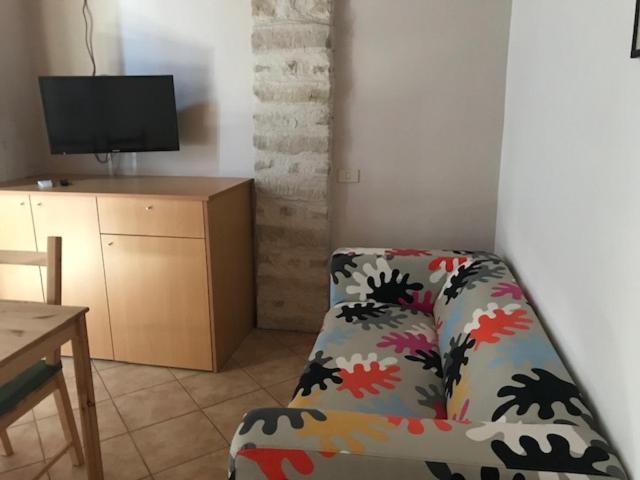 Chicco Di Grano Apartment Gargnano Bagian luar foto