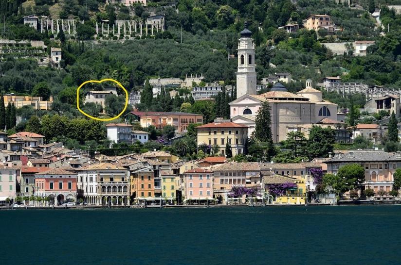 Chicco Di Grano Apartment Gargnano Bagian luar foto